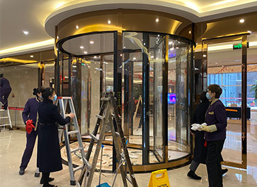 四川成都都江堰玉瑞酒店兩翼旋轉門